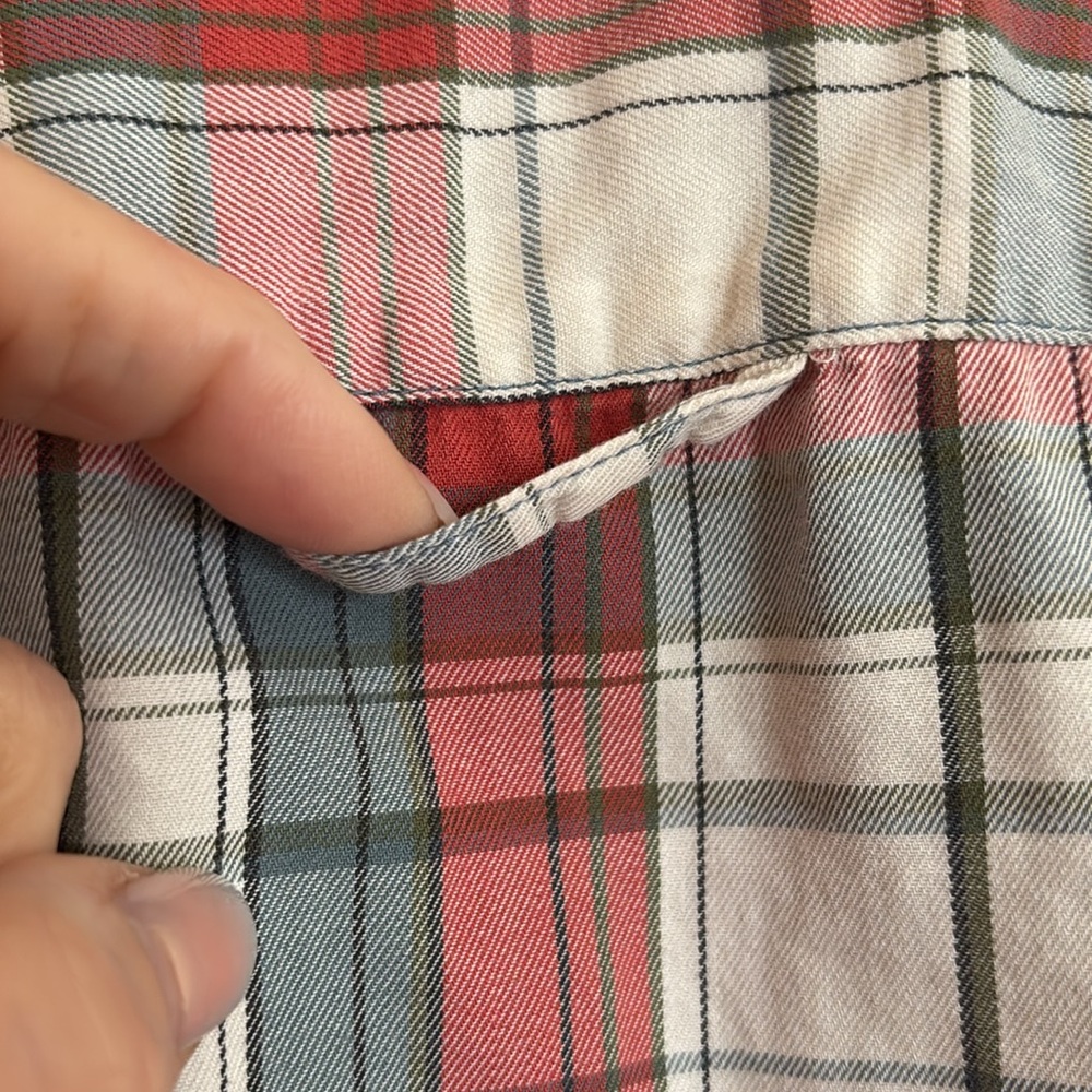 American Eagle Outfitters Plaid Button-Up Shirt - Size 8 - Picture 8 of 10